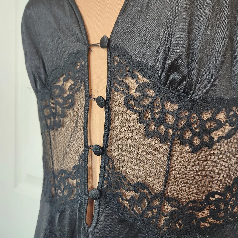 Vintage Vanity Fair Long Black Nightgown Lingerie Size 32 Nylon Lace Sheer